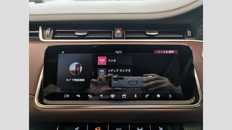 2019 認定中古車 Land Rover Range Rover Evoque フィレンツェレッド P200 SE
