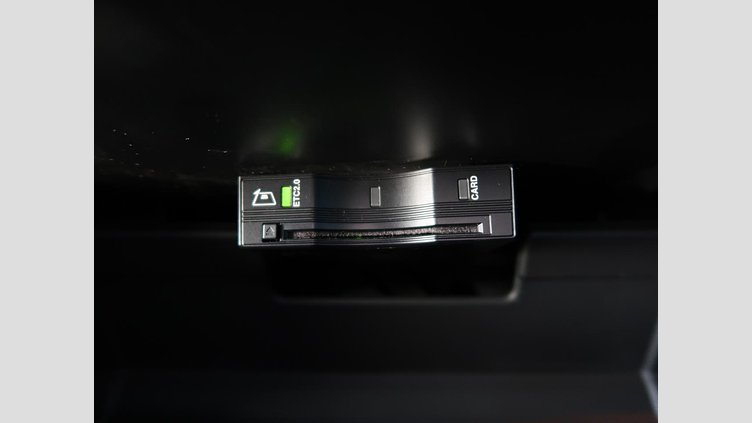 2019 認定中古車 Land Rover Range Rover Evoque フィレンツェレッド D180 R-DYNAMIC SE