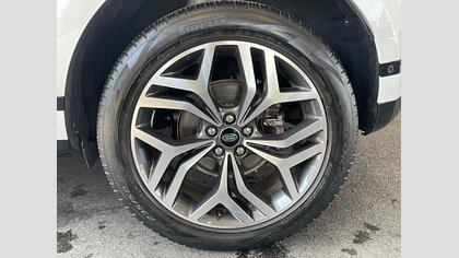 Range Rover Evoque 60