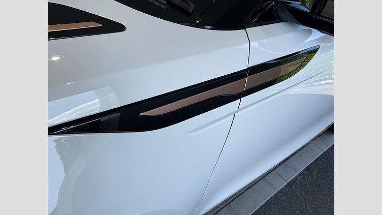 2021 認定中古車 Land Rover Range Rover Evoque フジホワイト D200 AWD（オートマチック）MHEV R-DYNAMIC S