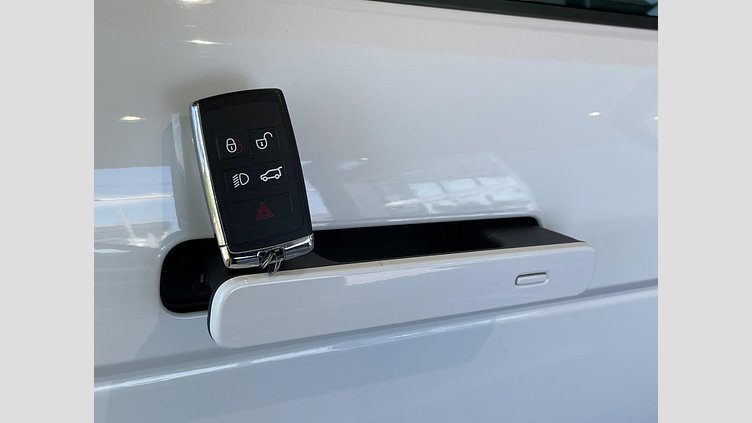 2021 認定中古車 Land Rover Range Rover Evoque フジホワイト D200 AWD（オートマチック）MHEV R-DYNAMIC S