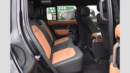 Defender 110 8