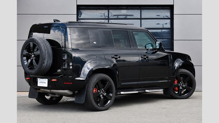 2023 認定中古車 Land Rover Defender 110 サントリーニブラック D300 AWD（AT） X
