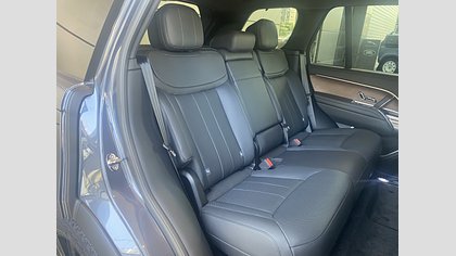 Range Rover 12