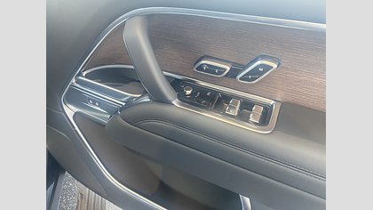Range Rover 10