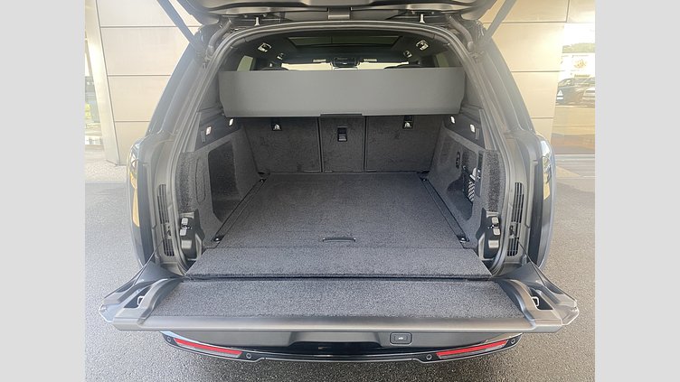 2025 認定中古車 Land Rover Range Rover ヴァレジネブルー D350 AWD MHEV（AT） スタンダードホイールベース SE