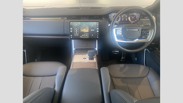 2025 認定中古車 Land Rover Range Rover ヴァレジネブルー D350 AWD MHEV（AT） スタンダードホイールベース SE