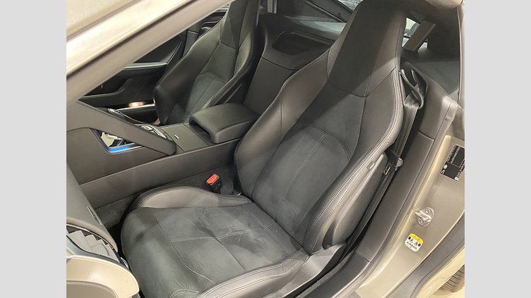2020 認定中古車 Jaguar F-Type シリコンシルバー P300 オートマチック 後輪駆動 F-TYPEクーペ R-DYNAMIC