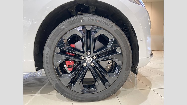 2024 認定中古車 Jaguar F-Pace オストゥーニパールホワイト P400e ガソリン プラグインハイブリッド R-DYNAMIC HSE