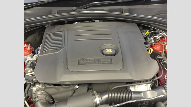 2023 認定中古車 Jaguar F-Pace フィレンツェレッド D204 AWD（オートマチック）MHEV R-DYNAMIC SE　D200