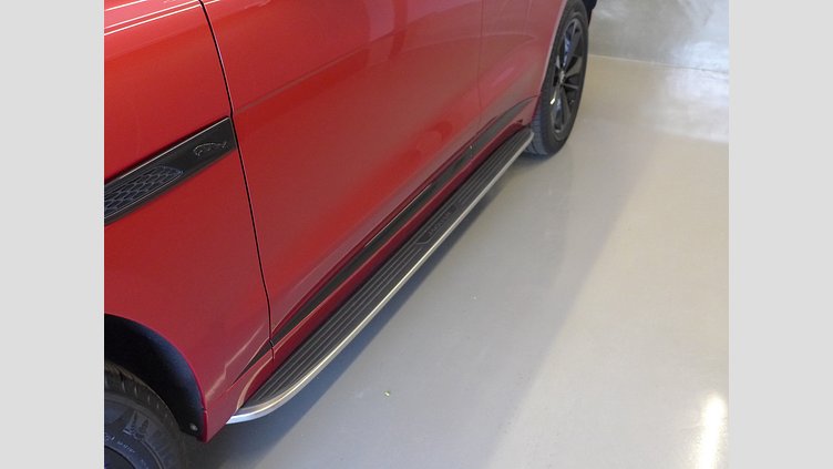 2023 認定中古車 Jaguar F-Pace フィレンツェレッド D204 AWD（オートマチック）MHEV R-DYNAMIC SE　D200