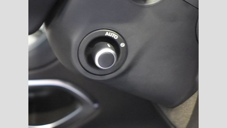 2023 認定中古車 Jaguar F-Pace フィレンツェレッド D204 AWD（オートマチック）MHEV R-DYNAMIC SE　D200