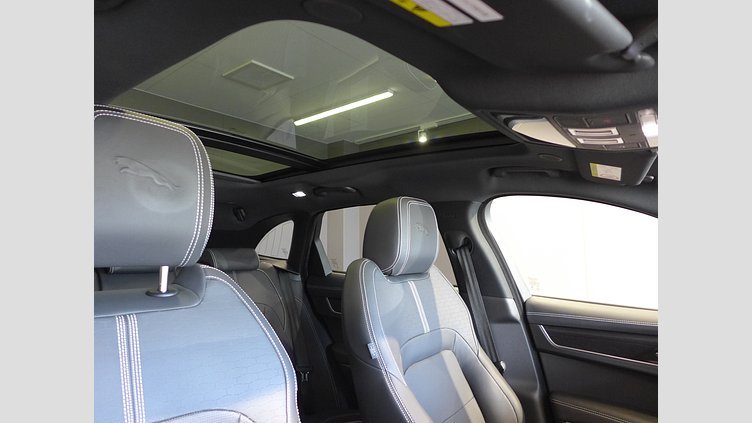 2023 認定中古車 Jaguar F-Pace フィレンツェレッド D204 AWD（オートマチック）MHEV R-DYNAMIC SE　D200