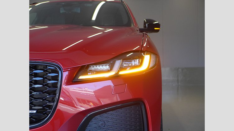 2023 認定中古車 Jaguar F-Pace フィレンツェレッド D204 AWD（オートマチック）MHEV R-DYNAMIC SE　D200