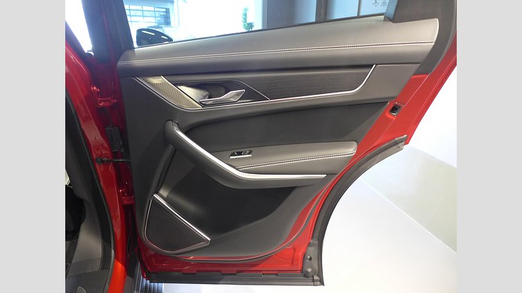 2023 認定中古車 Jaguar F-Pace フィレンツェレッド D204 AWD（オートマチック）MHEV R-DYNAMIC SE　D200