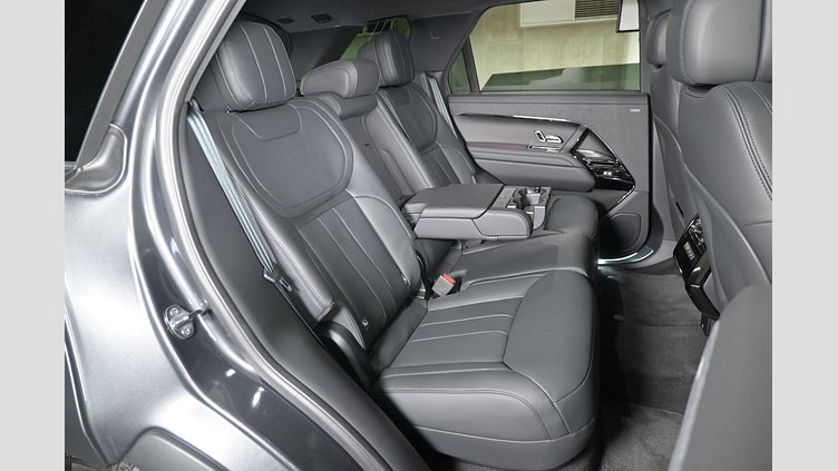 2025 認定中古車 Land Rover Range Rover Sport カルパチアングレイ D300マイルドハイブリッド スタンダードホイールベース Dynamic SE