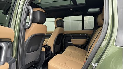 Defender 110 8