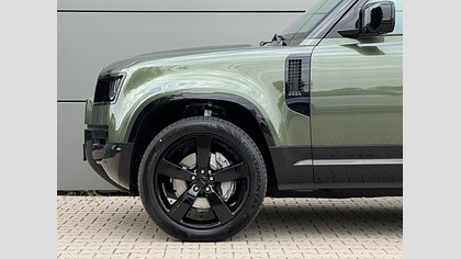 Defender 110 3
