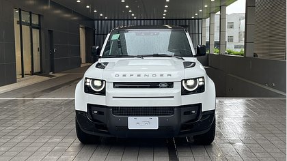 Defender 110 2