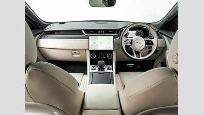 F-Pace 3