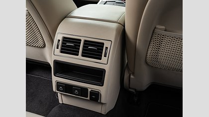F-Pace 14