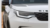 2023 New  Discovery Fuji White D300 AWD R-DYNAMIC SE | 5 seater LGV Image 7