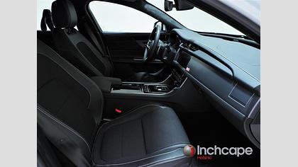 2019 Käytetty Jaguar XF valkoinen 20d Business AWD Aut R-SPORT Image 3