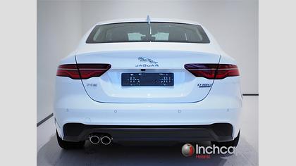 2020 Käytetty Jaguar XE valkoinen D180 AWD Business Image 7