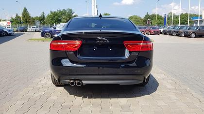 2018 JAZDENÉ VOZIDLÁ Jaguar XE Narvick Black 2.0D I4 180 PS AWD Auto, R-Sport Obrázok 6