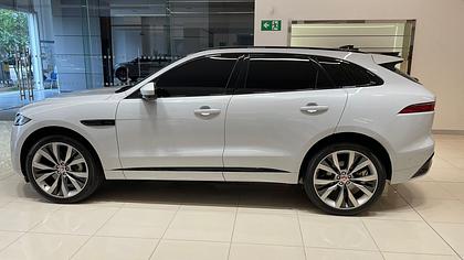 2021 Seminuevos Approved Jaguar F-Pace Yulong White 3.0l AWD P400 R-Dynamic MHEV Imagen 6