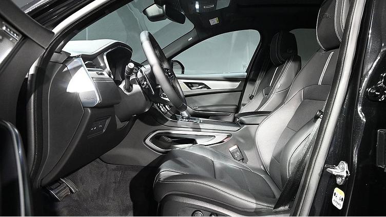 2023 Approved Jaguar F-Pace Svart AWD R-DYNAMIC SE 404HK Plug-in hybrid