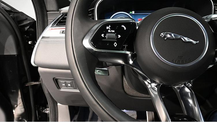 2023 Approved Jaguar F-Pace Svart AWD R-DYNAMIC SE 404HK Plug-in hybrid