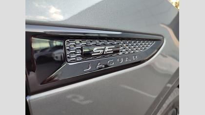 2019 Approved/Jazdené Jaguar E-Pace Corris Grey AWD I4 249k R-Dynamic SE AWD A/T Obrázok 25