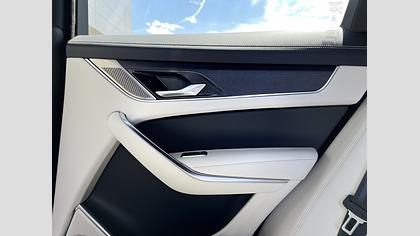 2023 SKLADOVÉ VOZIDLÁ Jaguar F-Pace Eiger Grey 2.0-liter, 250PS Auto (automat), pohon všetkých kolies R-Dynamic SE  Obrázok 38