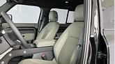 2022 Nowy Land Rover Defender Santorini Black 4x4 Defender MY23 3.0D I6 250 PS AWD Auto SE 110 Zdjęcie 8